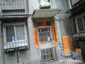 此房户型手续齐全,格局好,采光好,无遮挡,出行方便