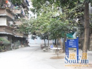 员村三横路1室1厅南