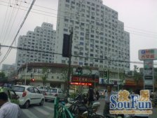 带花园 户型正 中间位置 配套全 成熟商圈 满5年