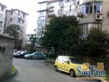 诚心出售,随时随地安排可看,小区湖景好,此房亲自踩盘,堪比次