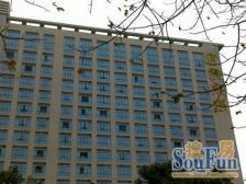 装修保养好,交通便利,地理位置好,业主诚心出售