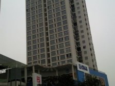 二郎轻轨站楼上 精装三房 户型方正 格局合理