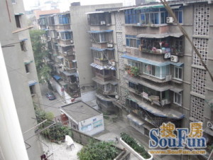 金河路63号2室1厅南