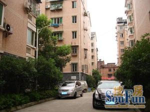 杨家厂南北通透,采光好近地铁视野好,诚心出售