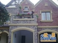 汽博中心 融创博爵堡五房1080万