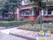 大竹林互联网三期旁边精装修一室一厅拎包入住