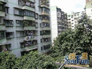 此房三房两厅配套完善交通便利