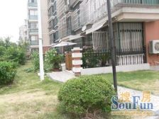 地铁五号线,有大阁楼 中间位置,满五,有电瓶车库