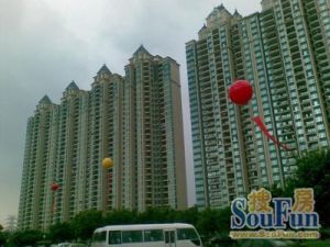 恒大御景半岛前排168平江景四房