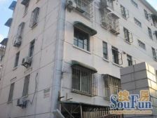 双南双天井,满五年少税,精装修,位置好,采光很