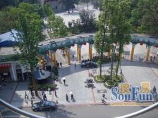 三峡广场 沙坪公园内二房