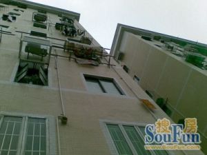 八号沿线旁边三房,业主有心出手,格局方正,采光好