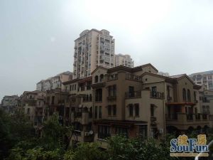 梨子山小区3室1厅东南