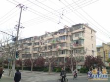 一室一厅的格局,边套全明户型。