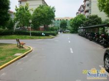 南区新挂牌带院子+露台,有垫高不潮湿,近地铁9号线