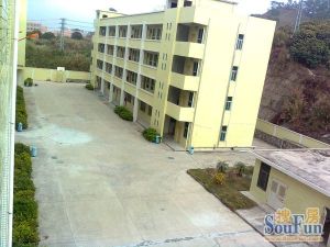 校园房环境优美养老居家空气好