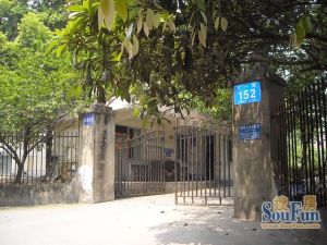 路苑小区4室2厅东南