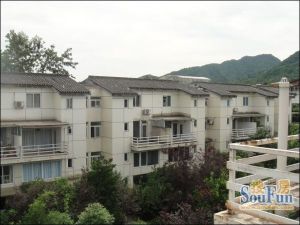 四季青城(白鹤路) 1室0厅 南