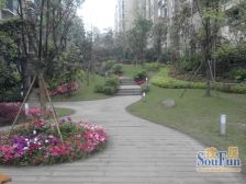 东站旁大平层精装洋房 旁边就是公园 轻轨 配套成熟