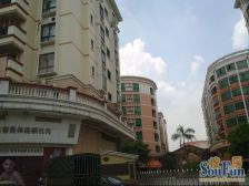 龙湾豪庭过五年 楼层低 精装修3房