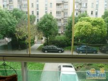 电梯顶楼大复式,边套采光好,视野很开阔,有车位!