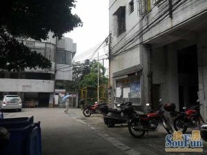 轴承厂家属楼方正三房楼层适中采光好