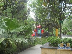 蜀风庭院3室2厅东南