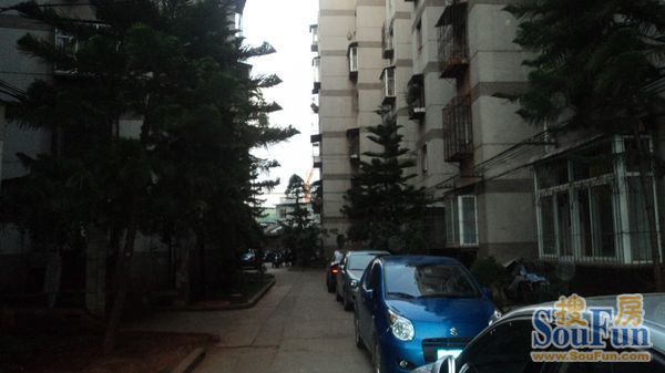 小区相关图