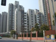 采光充足,配套完善,小区中心位置,交通便利