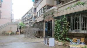 南建公寓3室1厅南
