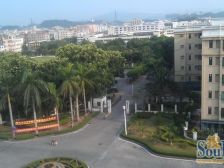 紫荆 二期地下花园 2房1厅 急售72万