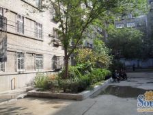 山字石住宅区,老年公园,市民公园, 楼下有菜市场