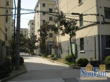 位置安静,配套齐全,四轨交汇,南北两房,刚需上车