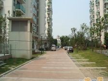 15号线地铁两房,南北户型,落地窗双阳台,精装诚售!