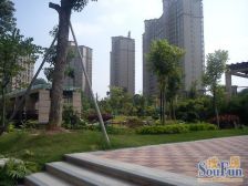 莞城富盈东方华府 中间楼层 楼龄新环境好 配套成熟