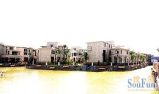 禹州天悦湾的独栋大别墅有个大花园