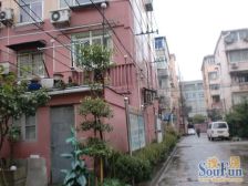 层高3米+格局方正,采光明亮,位置安静光照充足,格局方正