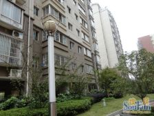 阳光嘉苑 南北通透,采光好 装修好,环镜优美 视野好,诚心出售