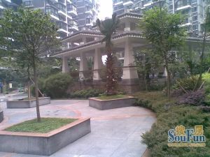 清水河畔2室1厅东南