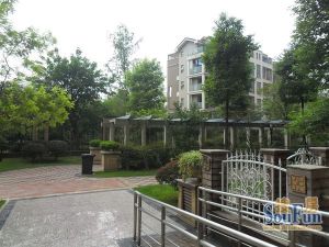 泊景湾3室1厅西北