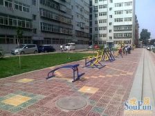 天鹅湖 低楼层两室一厅 户型方正 大型小区停车方便