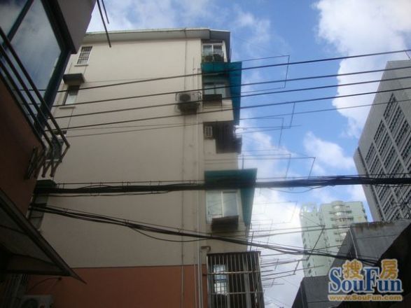 蒙自路601弄小区实景图