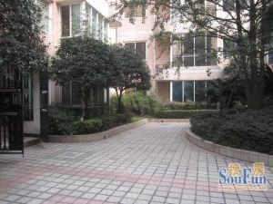 文殊芳苑3室1厅东南