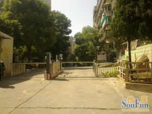 雨花亭单位房有电梯南北通透四房户型周正