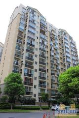 大三房、面宽5米。户型方正,视野开阔