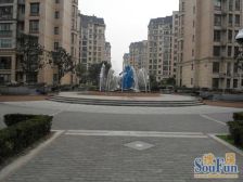 韩国街、万象城,平层别墅,轻奢装修,可拎包入住。