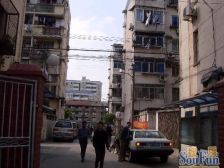 电梯房,6/13东明路双轨口,一梯两户,南北通透,诚意出售