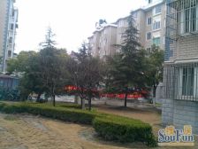 西边套,大三房精装修,带天井,带花园