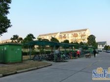 近地铁、大三房、有阁楼、孩子去校方便不用家长