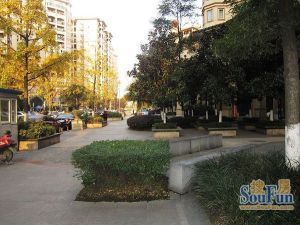 中华名园二期 2室1厅 东南